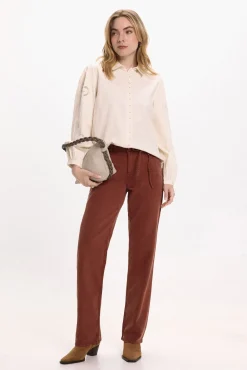 Camisa vazada de algodão orgânico