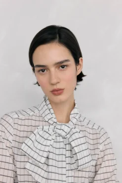 Camisa xadrez com laçada