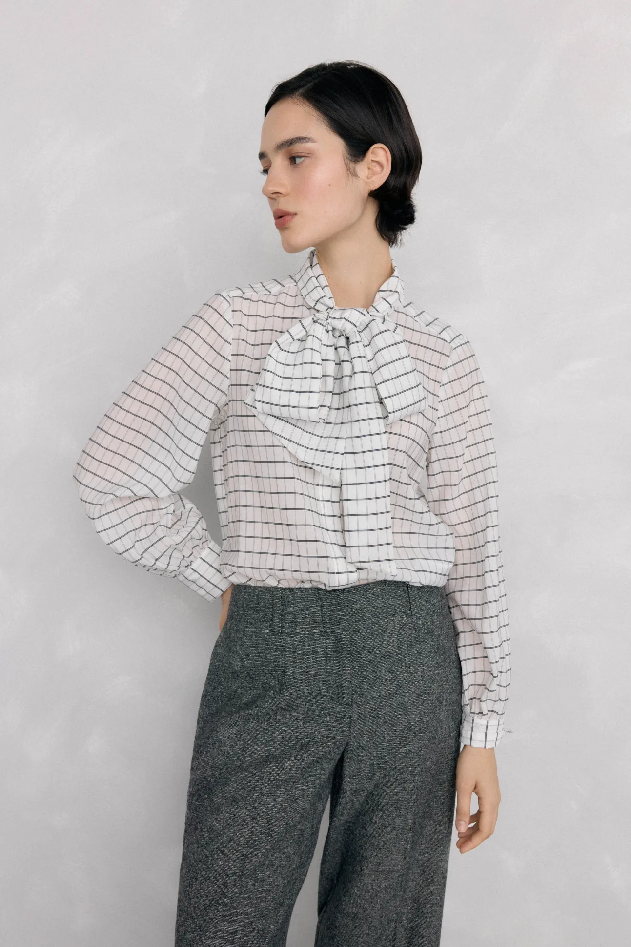 Camisa xadrez com laçada