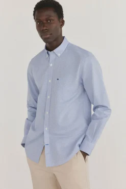 Camisa xadrez resistente a manchas e que não precisa passar