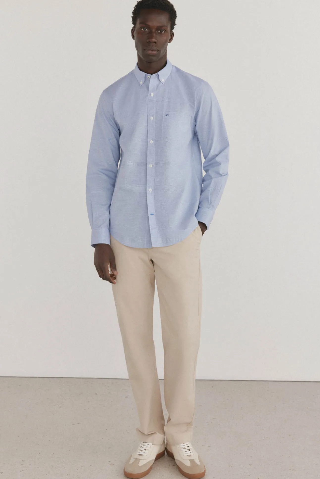 Camisa xadrez resistente a manchas e que não precisa passar