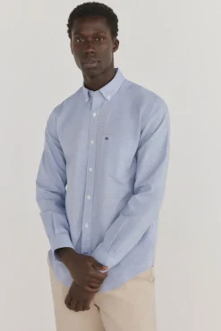 Camisa xadrez resistente a manchas e que não precisa passar