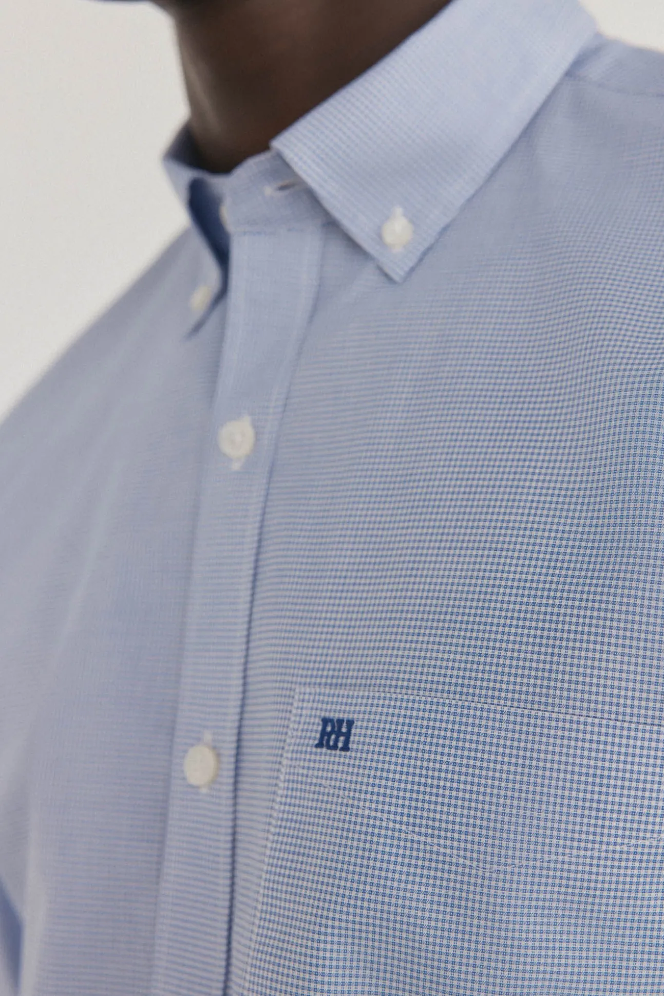 Camisa xadrez resistente a manchas e que não precisa passar