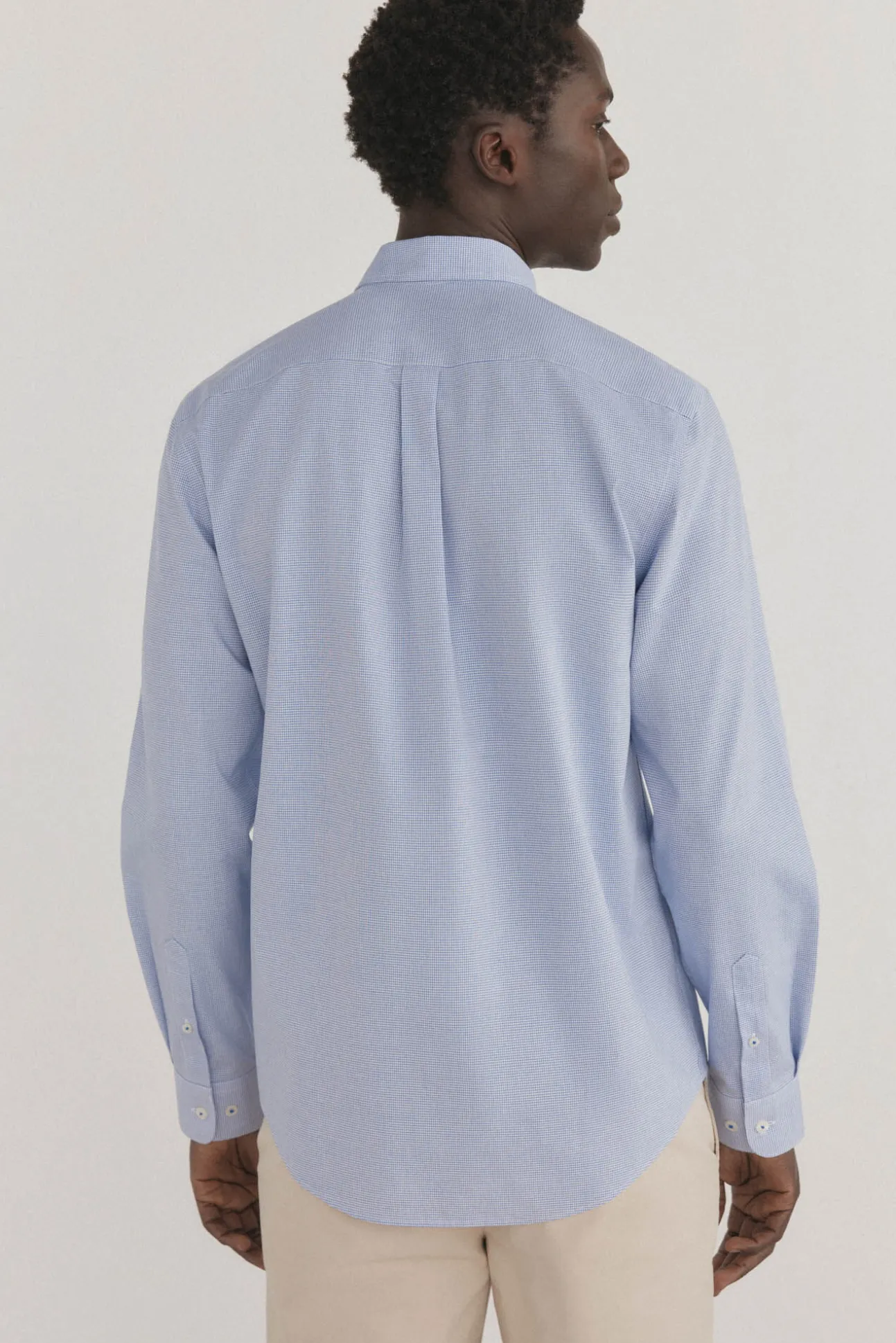 Camisa xadrez resistente a manchas e que não precisa passar