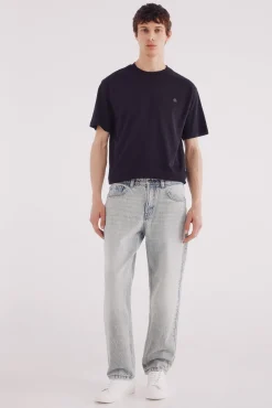 Camiseta básica com gola redonda