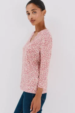 Camiseta básica decote mandarim
