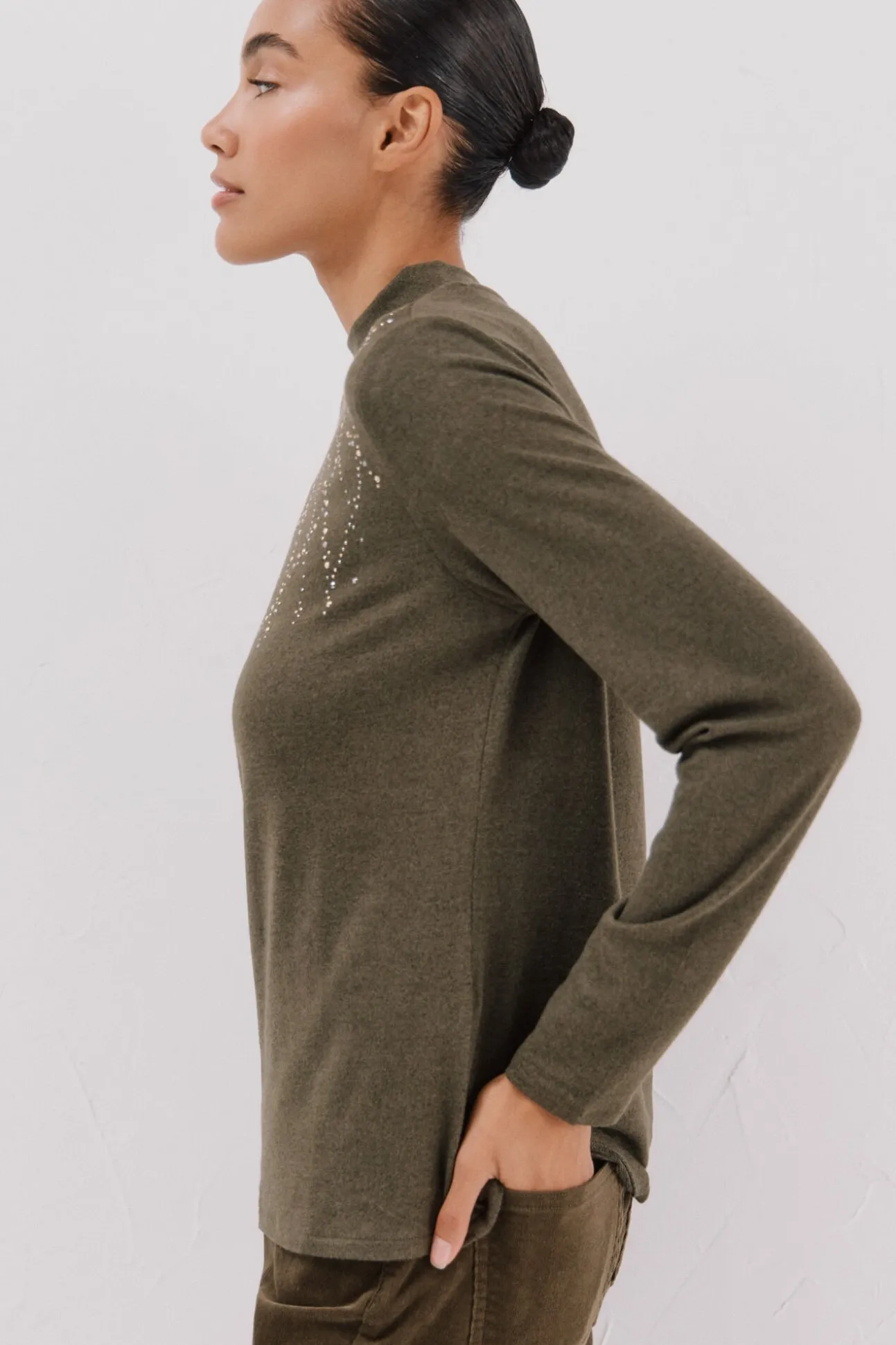 Camiseta com detalhe de strass