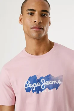 Camiseta de manga curta com logo e estampado frontal.
