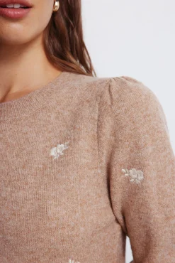 Camisola bordado com flores