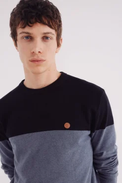 Camisola básico com blocos de cores
