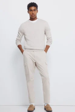 Camisola básico com gola em V
