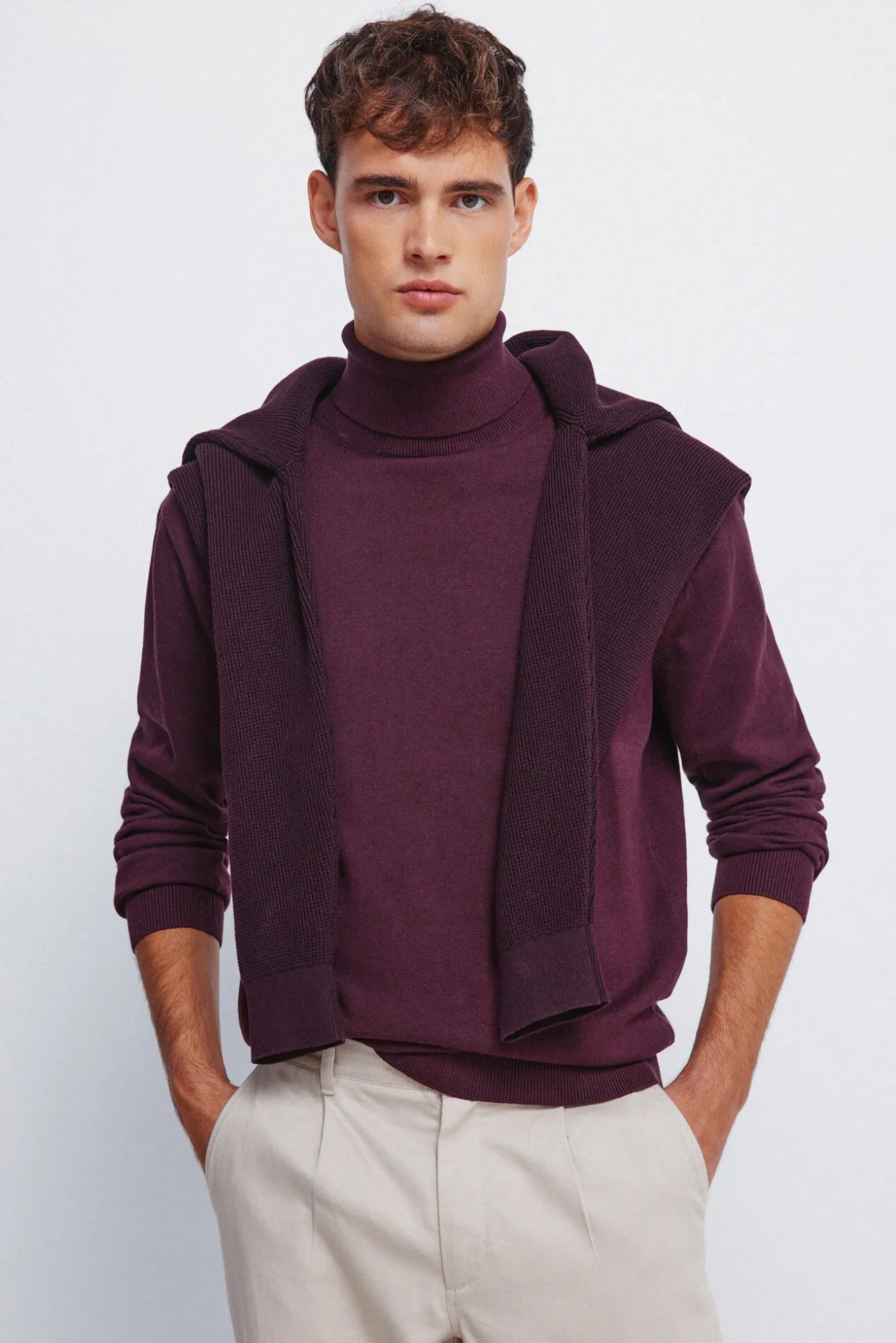 Camisola básico de gola