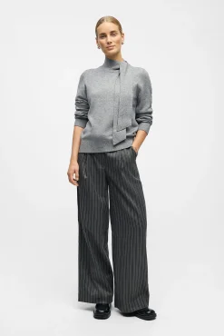 Camisola com laço macio