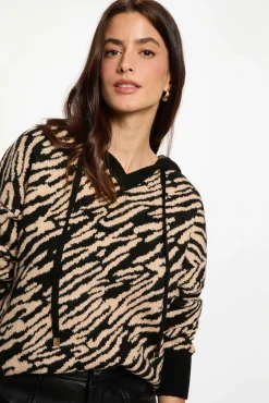 Camisola curto com capuz