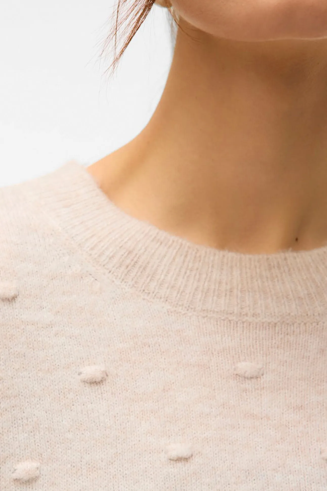Camisola de bolinhas texturizada com malha