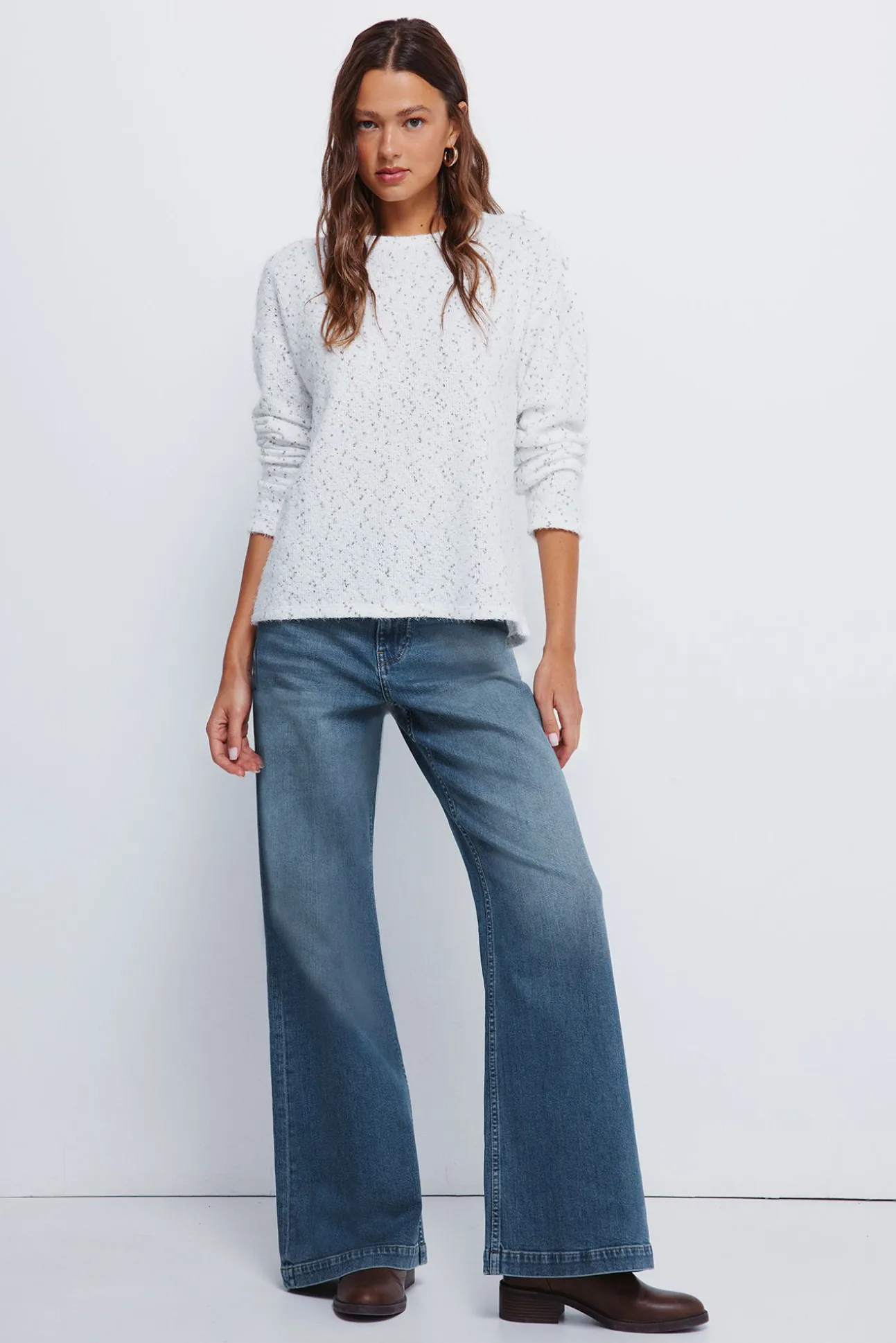 Camisola de chenille com botões no ombro