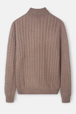 Camisola de gola com tricô oitos