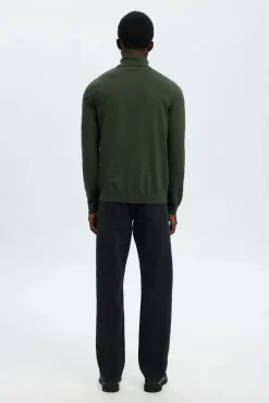 Camisola de gola de algodão orgânico