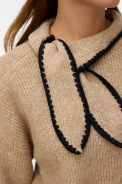 Camisola de laçada com malha