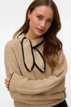 Camisola de laçada com malha