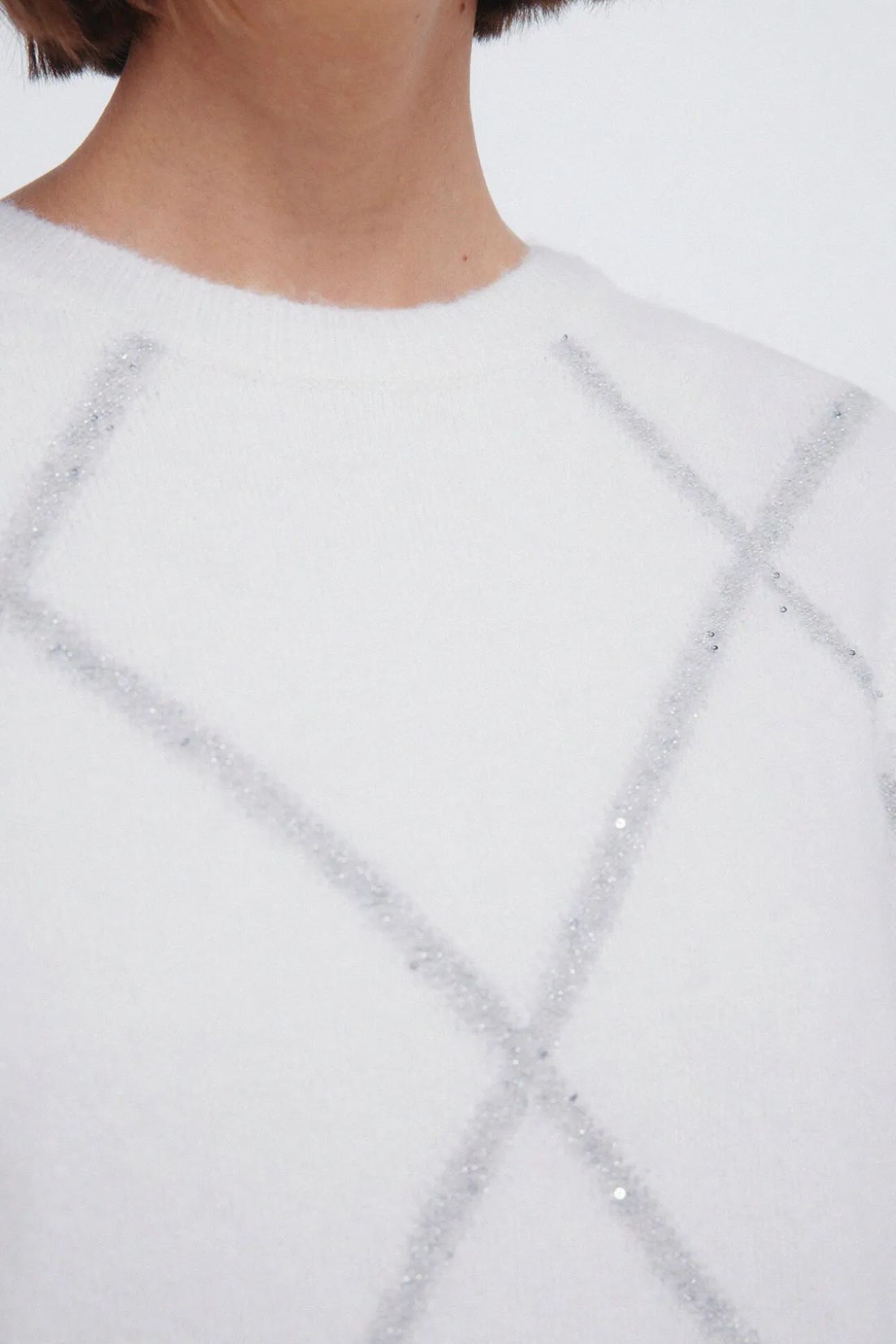 Camisola de lantejoulas com diamantes