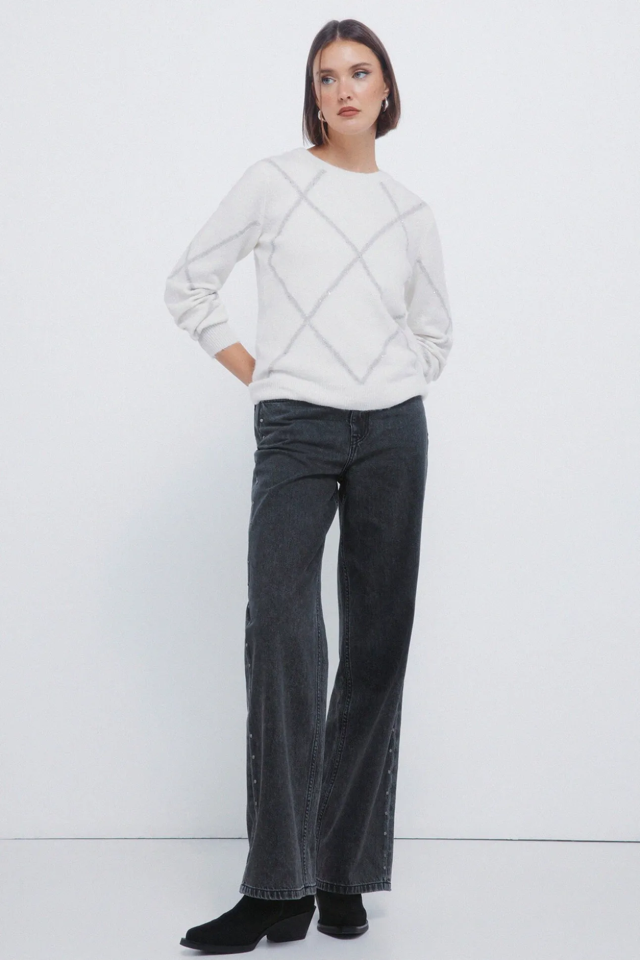 Camisola de lantejoulas com diamantes