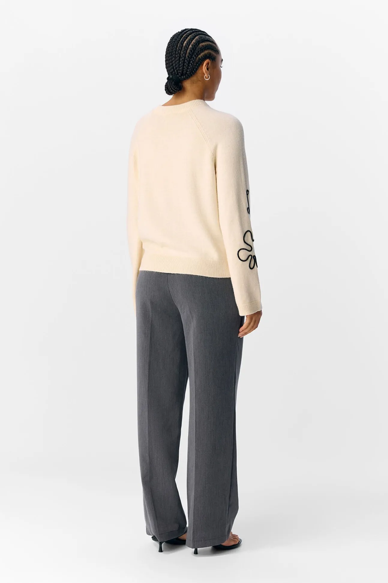 Camisola de malha bordado com flores