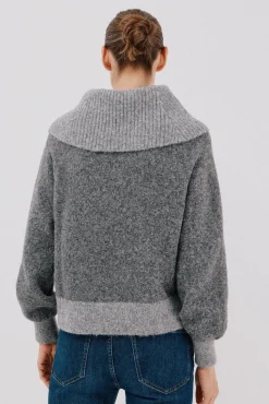 Camisola de malha combinada