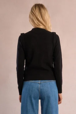Camisola de manga comprida com detalhe de miçangas