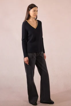Camisola de manga comprida com detalhes dourados