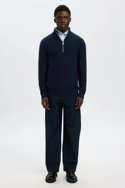 Camisola estruturada 100% algodão orgânico com meia fecho-éclair .