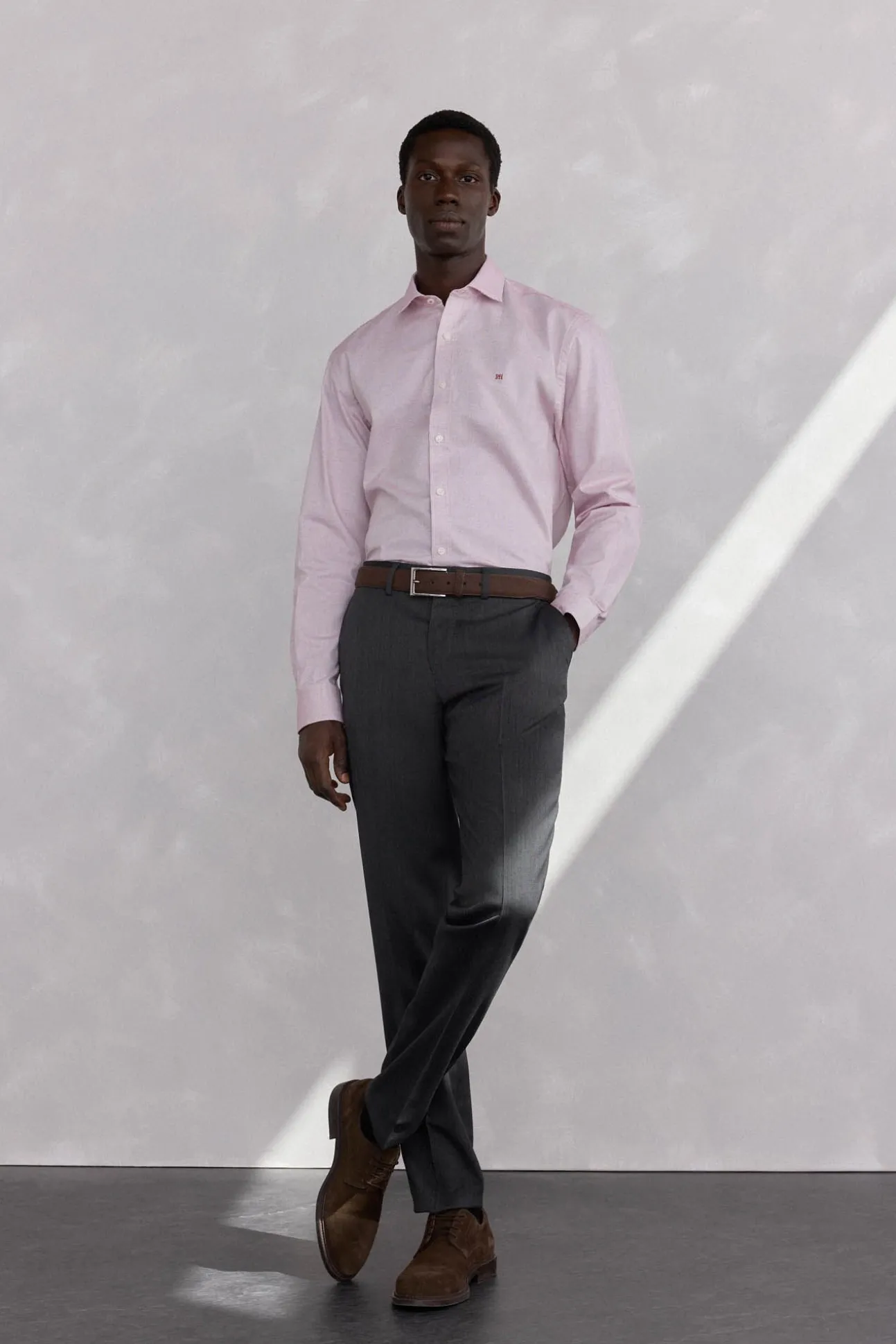 Camisola estruturada fácil de passar + modelagem regular anti-odor