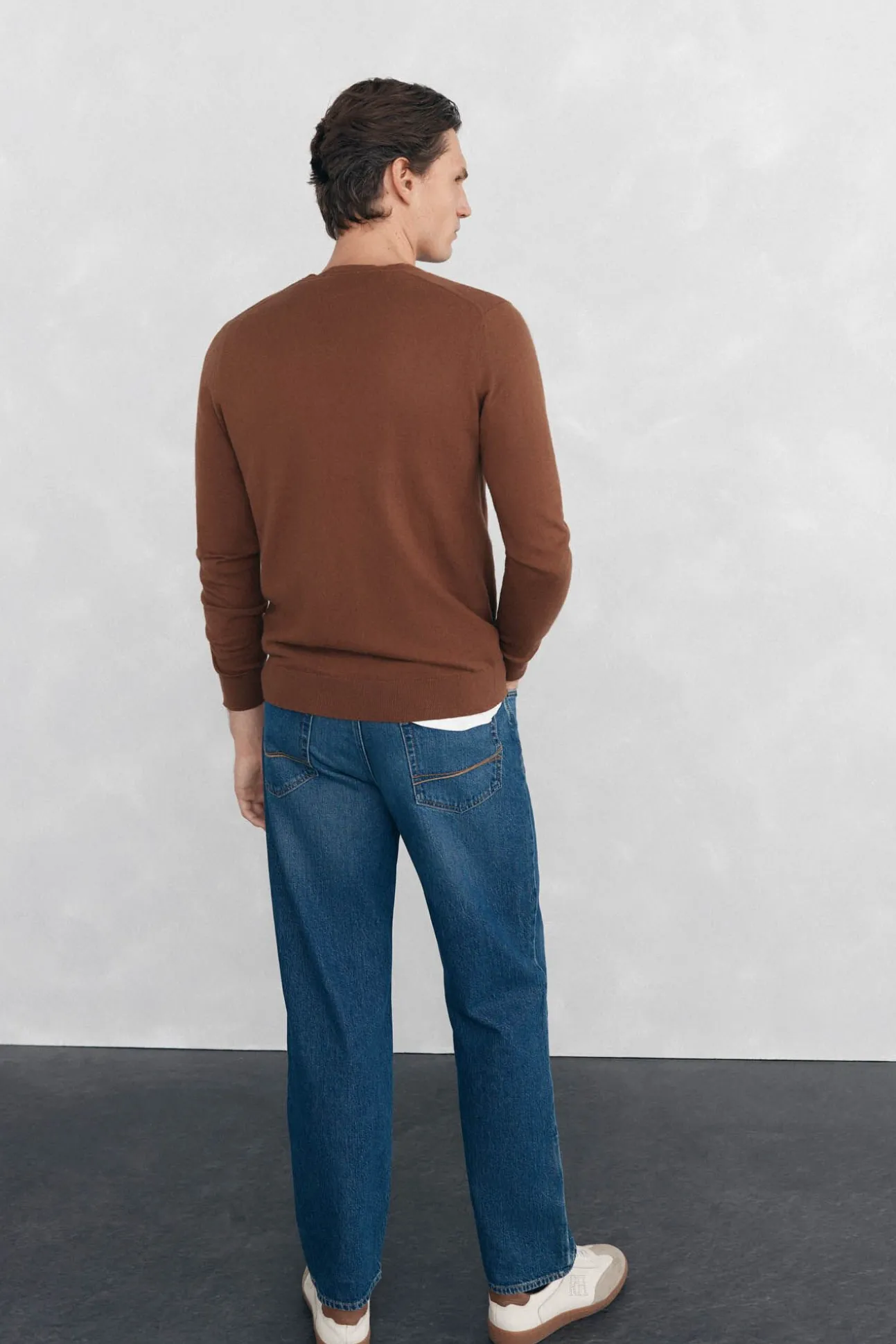 Camisola gola em bico