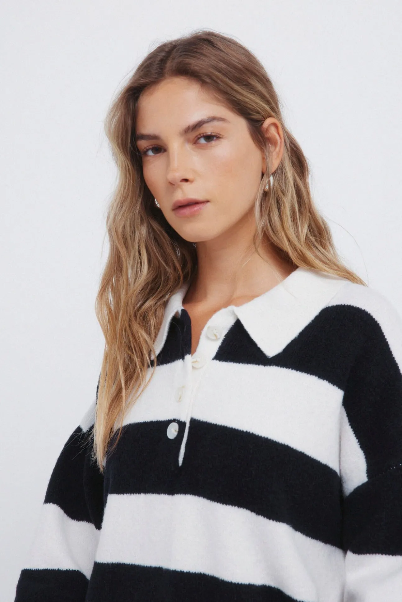 Camisola polo bordada