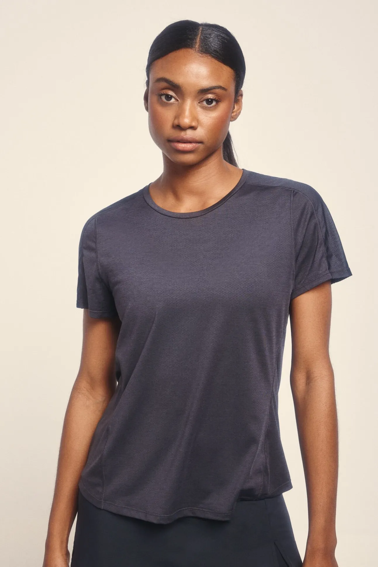Camisola preta ultraleve