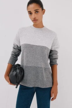 Camisola suave com franjas