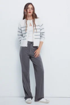 Cardigan com botões de gola redonda