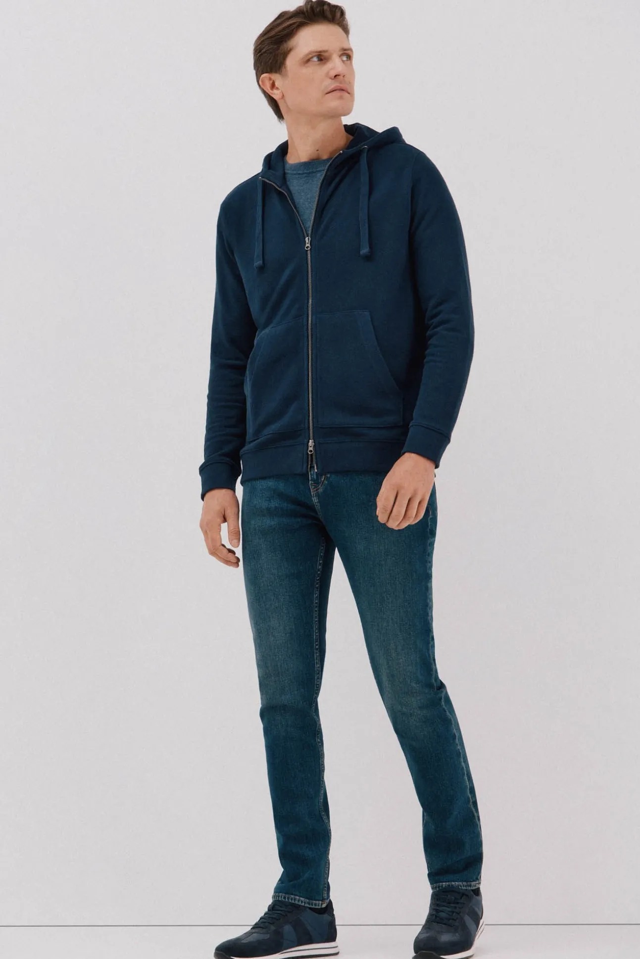 Cardigan com capuz