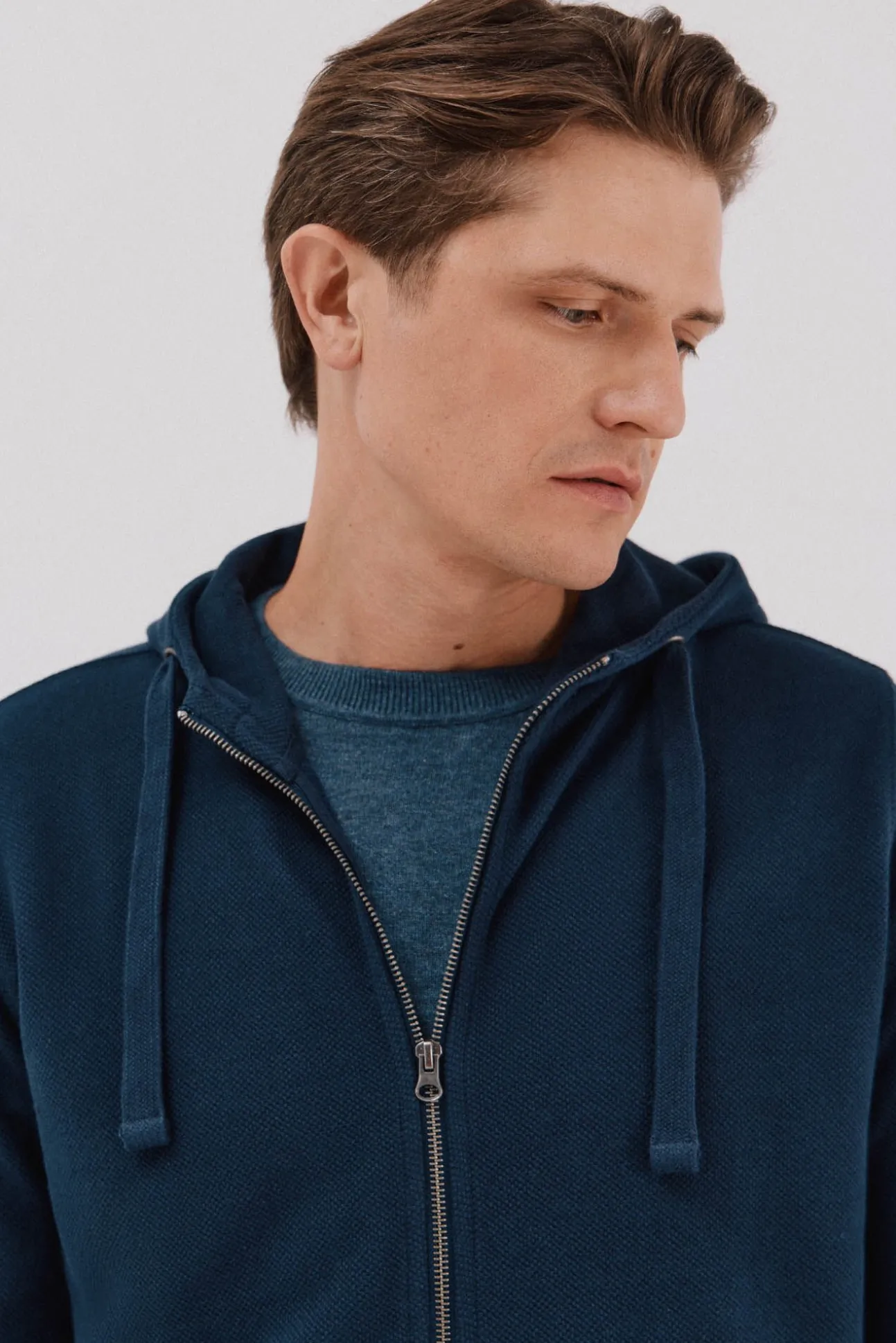 Cardigan com capuz