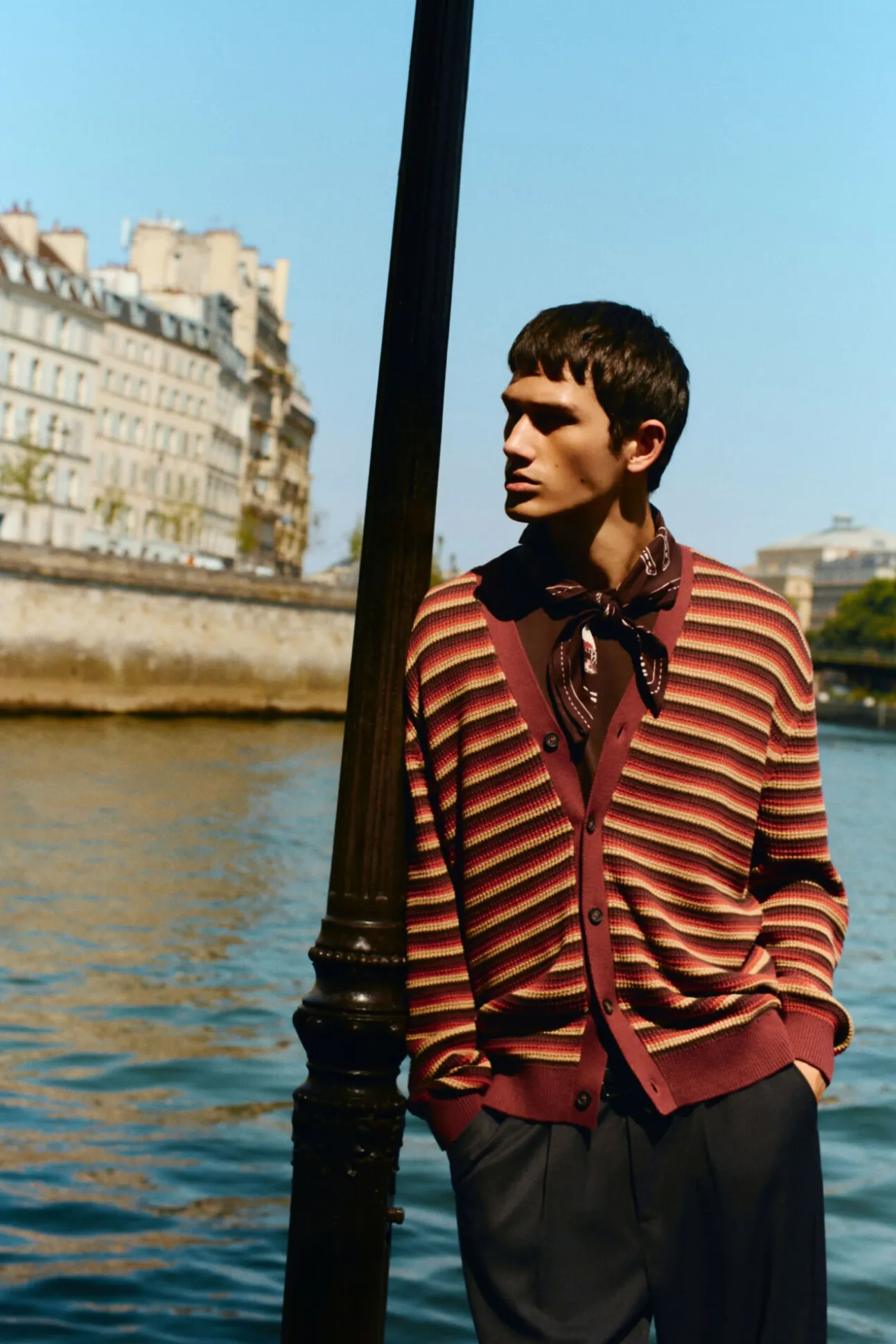Cardigan com casaco de malha em botões