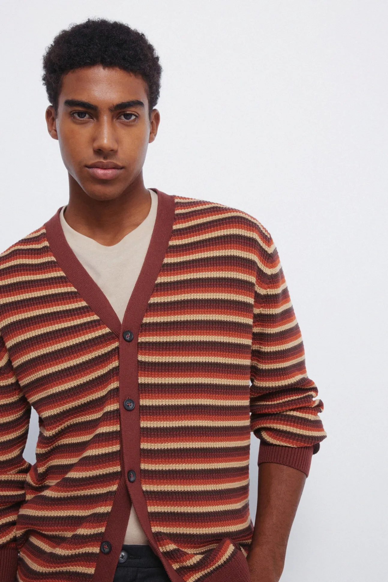 Cardigan com casaco de malha em botões