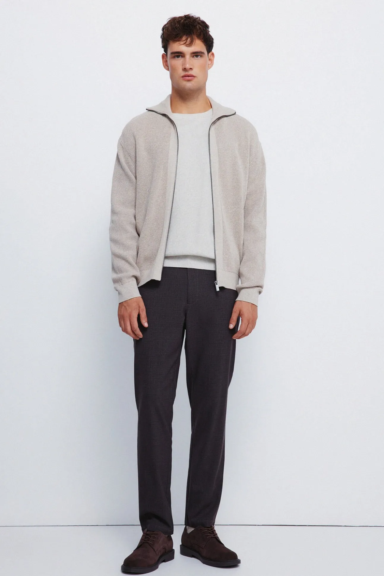 Cardigan com casaco de malha