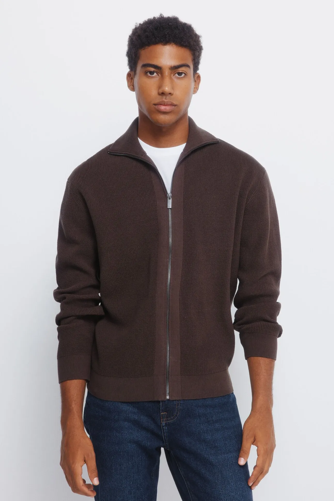 Cardigan com casaco de malha