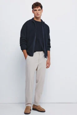 Cardigan com casaco de malha