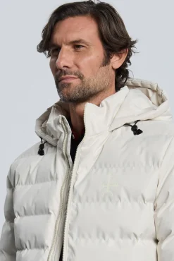 Casaco acolchoada com relevo off-white