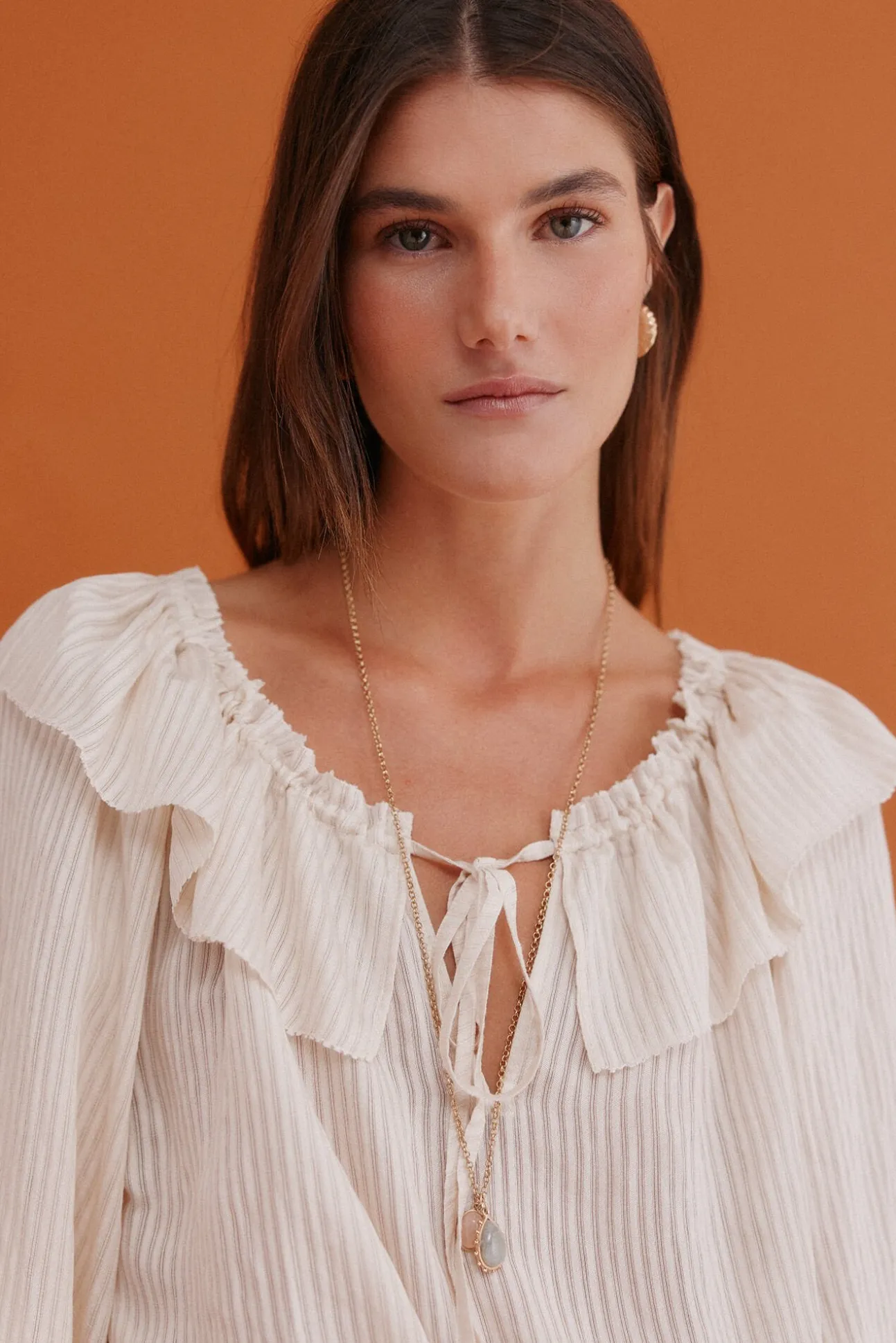 Cassandra. Blusa romântica