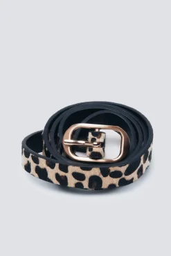 Cinto com estampado animal e fivela oval