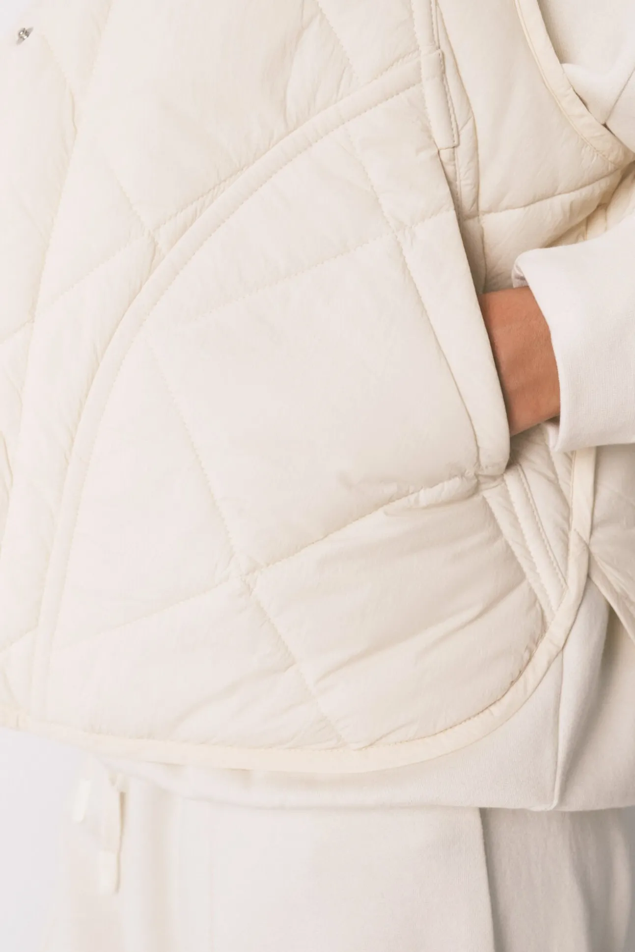 Colete acolchoado branco