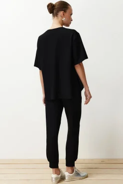Conjunto básico de corrida, blusa e calças de gola redonda