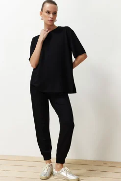 Conjunto básico de corrida, blusa e calças de gola redonda